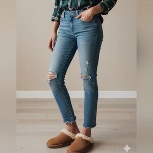 Gap 1969 Authentic True Skinny Distressed Cropped Jeans